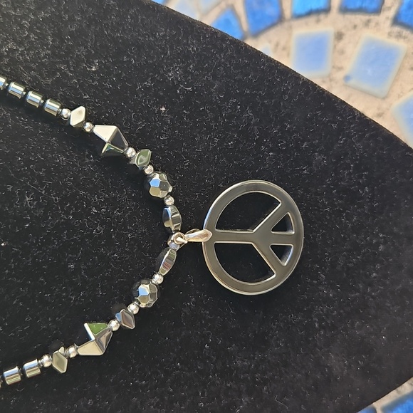 Vintage Hematite Peace Necklace - Picture 2 of 4